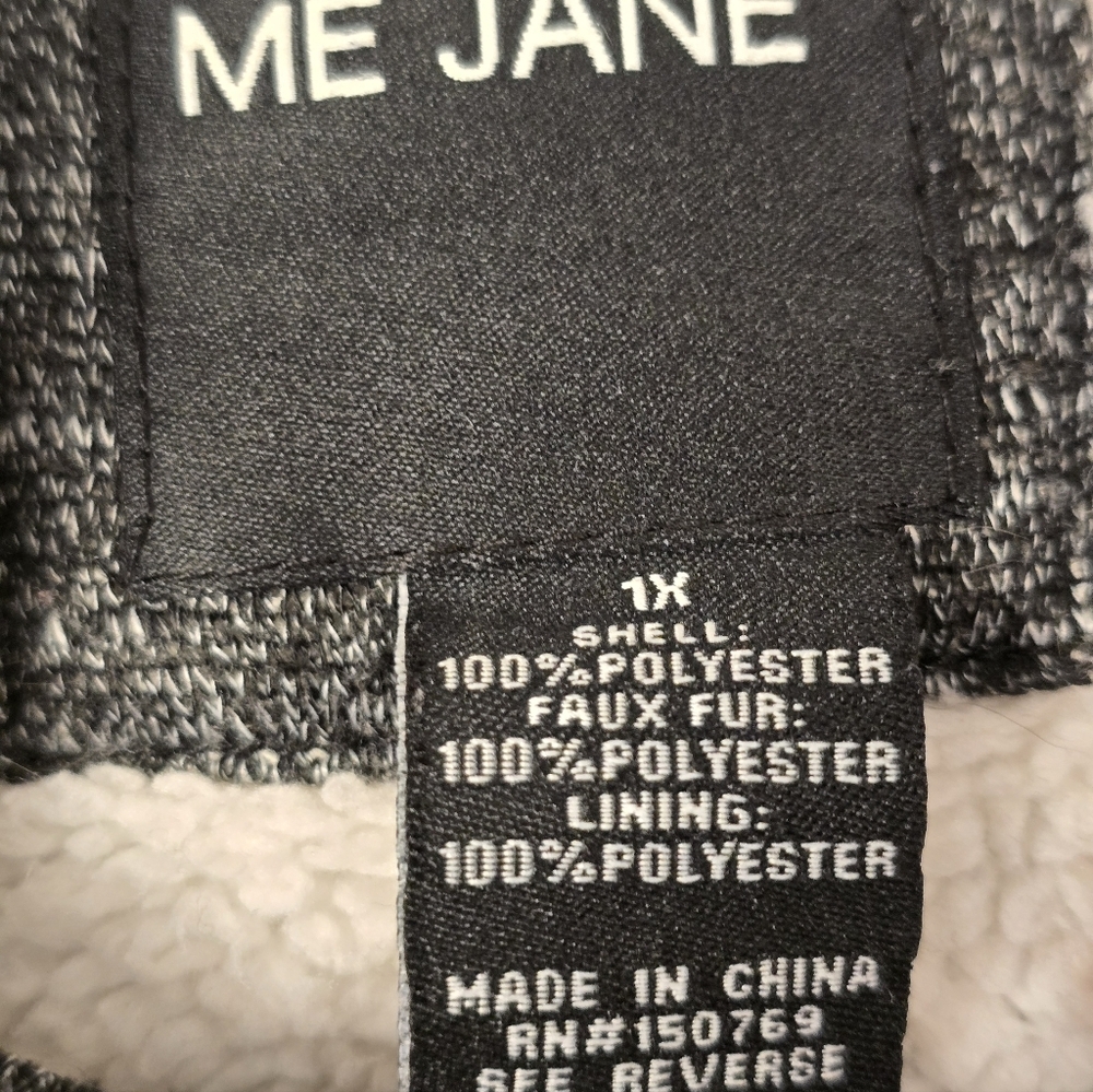 Me Jane Women's Gray Teddy Jacket - Picture 2 of 3